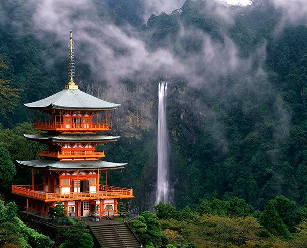 05_nachi_waterfall_2